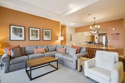 Image de Superbe condo de ski \/ ski avec un centre sportif sur place