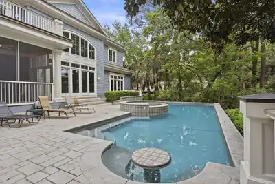 Image de 340 Low Oak Woods: Crédit pour équipement de plage / vélo de 300 $, West Beach, piscine privée