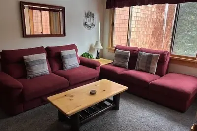 Image de Condo Northstar Ski in / out avec 2 chambres et 2 salles de bain, animaux acceptés