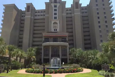 Image de Immense Penthouse avec 5 chambres à coucher au bord de l'océan à la tour SouthWind! Wifi Gratuit!