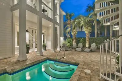 Image de \"Endless View\" Front de mer! Piscine chauffée privée et maison de transport!