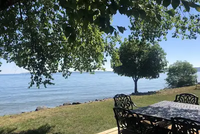 Image de Le Beach House -E. Bay- Plage de sable -Traverse City