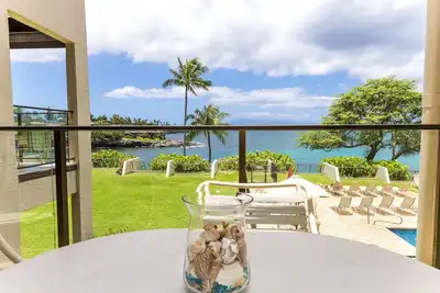 Image de Napili Point C-12 - Mobilier haut de gamme en bord de mer, moderne! (Realty Epic)