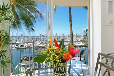 Image de Magnifiques vues sur le port de plaisance de Waikiki!