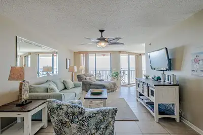 Image de Superbe Condo sur la plage à Phoenix V! Promotions d'été!