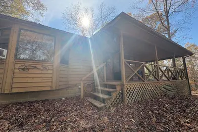 Image de 2 chambres \/ 1 salle de bain- Isolé Smokey Mt. Cabine, vue sur la montagne, 20 min au casino