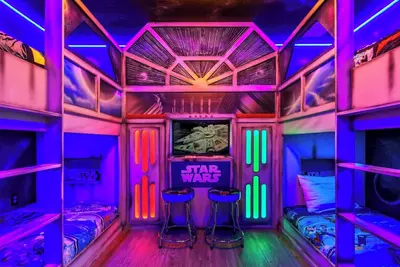 Image de Villa de luxe avec théâtre / Étapes menant au club house / À proximité de Disney
