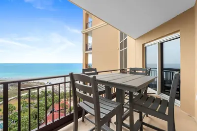 Image de \"Vacances joie\" en bord de mer Westwinds Condo -Golf vues -Nouvellement redécoré!