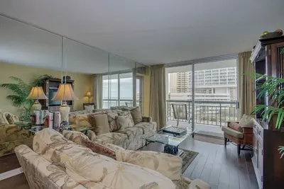 Image de South Hampton 2 Br 2 Ba Condo à Kingston Plantation Wifi Gratuit!