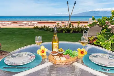 Image de Makani Sands # 104 1brm Beachfront condo Ă West Maui