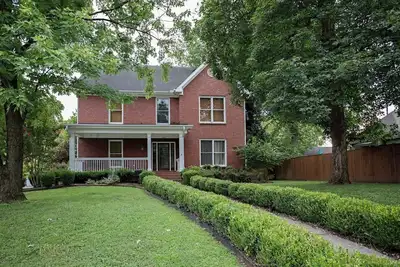 Image de Magnifique domaine du centre-ville de Nashville. . . 7 salles de bains! Beaucoup d'espace luxueux