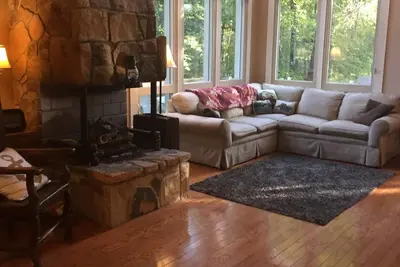 Image de Confortable maison contemporaine 4 chambres au coeur du lac Harmony