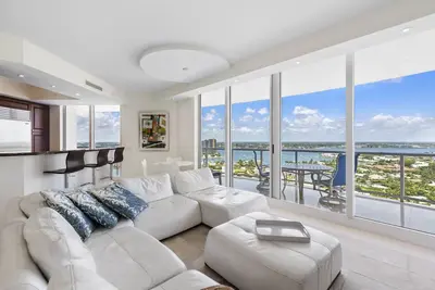 Image de 5 millions de dollars Ritz-Carlton 3br Beach Residence ★★★★★ Services de l'hôtel
