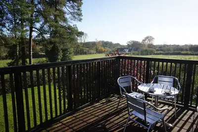 Image de Greenbanks 1 Damerham Self Catering. L'escapade parfaite pour les couples