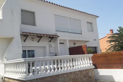 Image de Belle Maison 8 Places Au PÂş Maritimo Avec Terrasse Et Bbq Au 1er Ligne De Plage