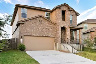 Image de Grande maison près de Lackland * Parfait pour l'obtention du diplôme Bmt *