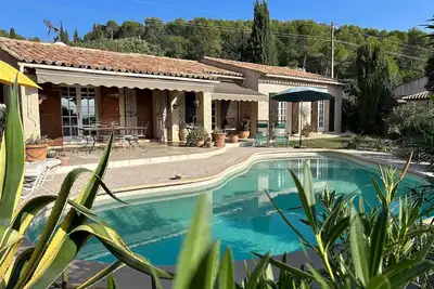 Image de Villa indépendante avec piscine privée et vue