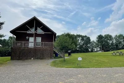 Image de Double Play Cabins 1 - Seulement 3 Miles To Dreams Park & ​​5 Miles To Cooperstown