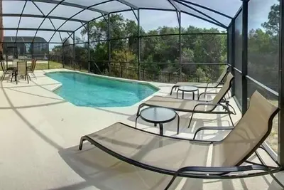 Image de Impressionnant villa de 4 chambres avec la nature spectaculaire de préserver vues
