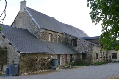 Image de Hébergement de vacances en Normandie, France Partie d'un château du 14ème siècle