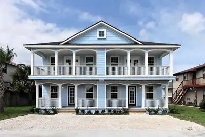 Image de Belles villas en bord de mer - Superbe vue sur l'océan! Famille et animaux acceptés