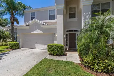 Image de Executive 6 bed, 4 bath home in 5 Star Windsor Hills Resort, minutes of Disney