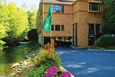 Image de condo de deux chambres peut accueillir 8 personnes