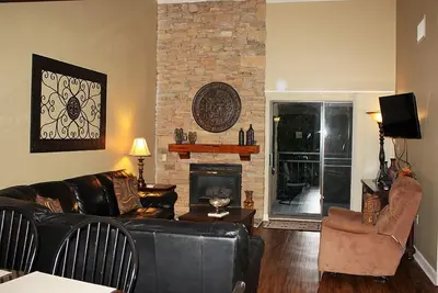 Image de trois condo d'une chambre peut accueillir 8 personnes
