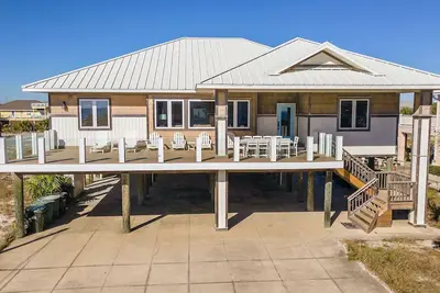 Image de Vue sur le golfe spacieuse avec piscine privée! Idéal pour les vacances en famille.