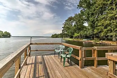 Image de Harris Break Lake - Retraite pour sportif sportif - Maison au bord du lac avec quai de pêche