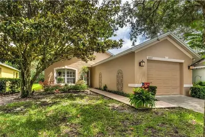 Image de Situé dans le magnifique Country Club de Mount Dora