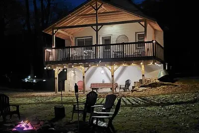 Image de Delaware Riverfront Cabin à seulement 90 Miles de New York