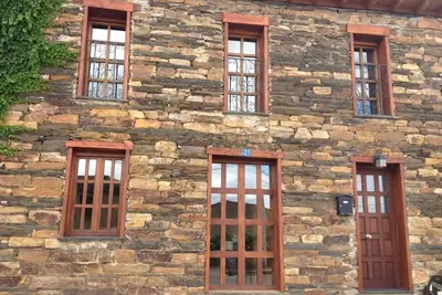 Image de Maison \/ villa - Muga de Alba