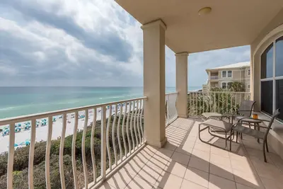 Image de Vue imprenable sur le golfe, écoutez les vagues depuis votre balcon privé!