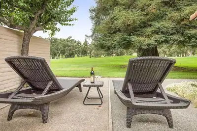 Image de Détente à son meilleur sur Silverado Fairway Napa