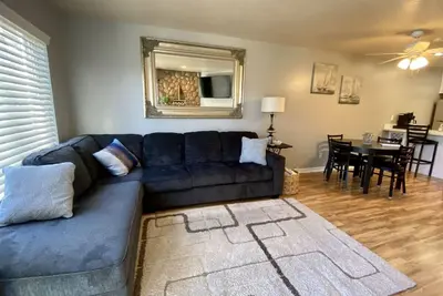 Image de Inn Condo # 208, 1 lit, 1 salle de bain, WiFi
