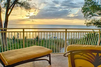 Image de Villa de luxe sur la plage \"A\" sur Sunset Beach! Pont / Hot Tub / Grill