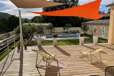 Image de Villa avec dépendances proche Uzès, pont du Gard. , Avignon, Nimes