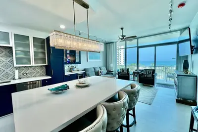 Image de Tarifs ÉTÉ Exceptionnels Pour Les Grands ÉTATS-Unis Le Condo Sapphire Sur L'Ocean!