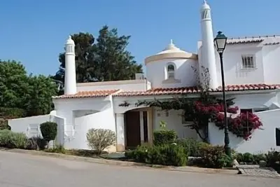Image de Belle villa sur un complexe résidentiel, piscine, terrasse privée sur le toit Exclusive