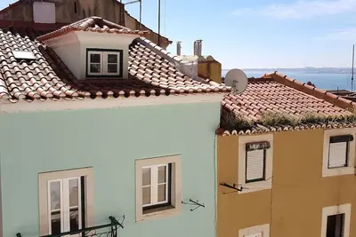 Image de ♥Duplex🌟Vue mer🌟2 Chambres/2 Salles de bain🌟Emplacement idéal🌟Coeur Alfama🌟