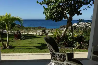 Image de Front de mer des Caraïbes, <br>magnifique à part. avec piscines et accès direct à la mer.