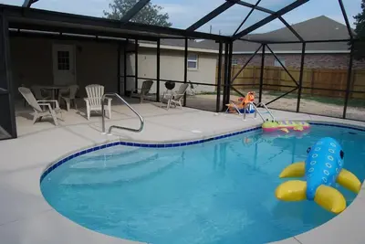 Image de Maison de plage avec piscine privée Grands tarifs \"Location de voiturettes de golf disponibles\"
