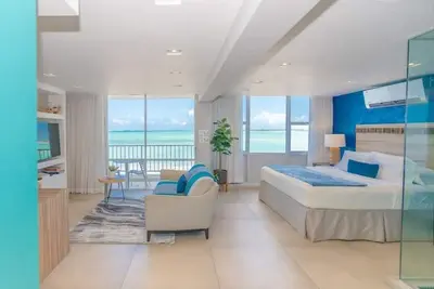 Joyau de lune de miel à Isla Verde Beachfront