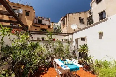 Image de Au Kalsa Terrasse Fleuri & Silencieuse Park gratuit à 2 minutes de la maison!