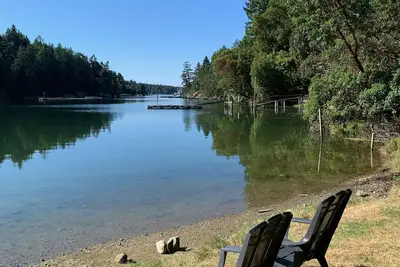 Image de Lovely Waterfront Cottage, réservez votre escapade maintenant!