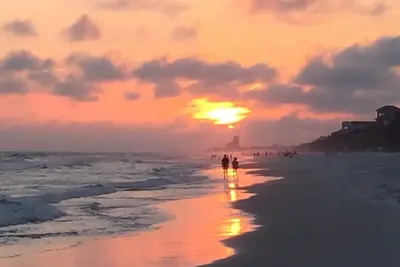 Image de Magnifique condo sur la plage avec 2 salles de bains Br-2 - Pas d'animaux - déc. -Fév. Mois séjour vente!