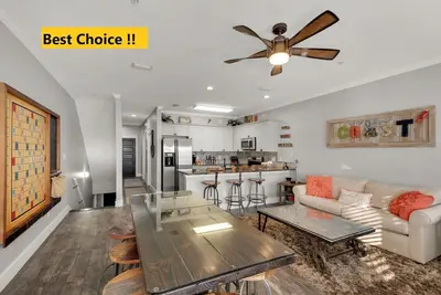 Image de Hgtv filmé à la maison! Récemment rénové! Idéal pour les familles! Vue sur la mer pour 14 personnes