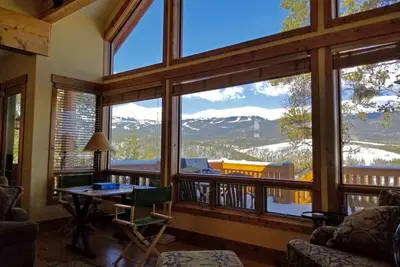 Image de Vues panoramiques sur les montagnes; 4 King Masters + couchette; Jacuzzi;
