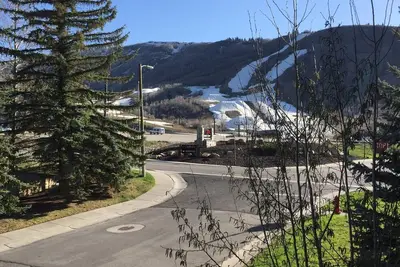 Image de Remis Ă neuf 1 chambre, 1 salle de bain Ă la base de Park City Mountain Resort